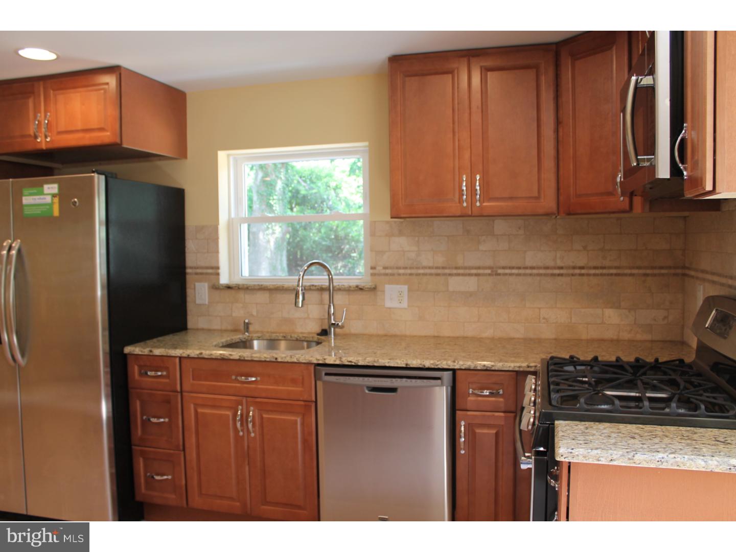 1215 Bruce Road Oreland, PA 19075 - Photo 3 of 25 Gallery Image 3