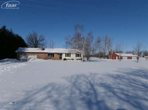 4832 West Bennington Road Owosso, MI 48867 - Photo 1 of 24 20392417.JPG