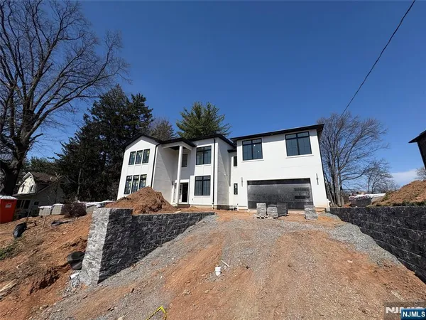 $1,825,000 | 150 Howland Avenue, River Edge, NJ 07661