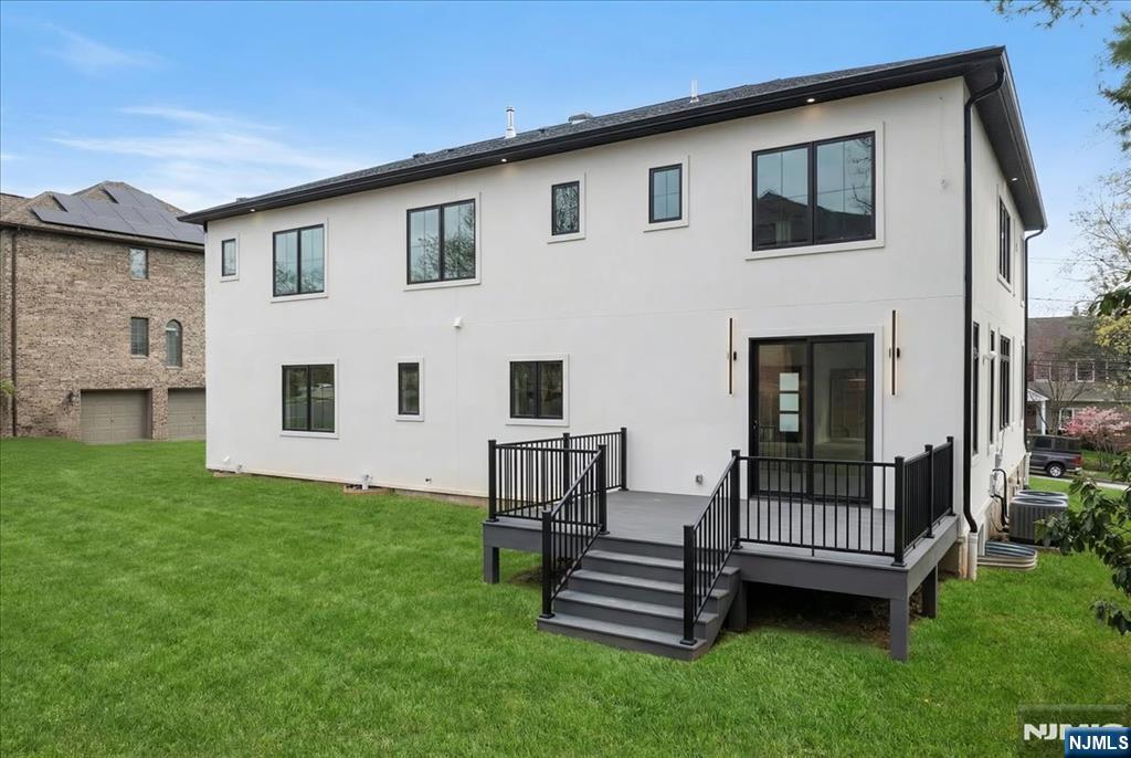 150 Howland Avenue River Edge, NJ 07661 - Photo 30 of 35