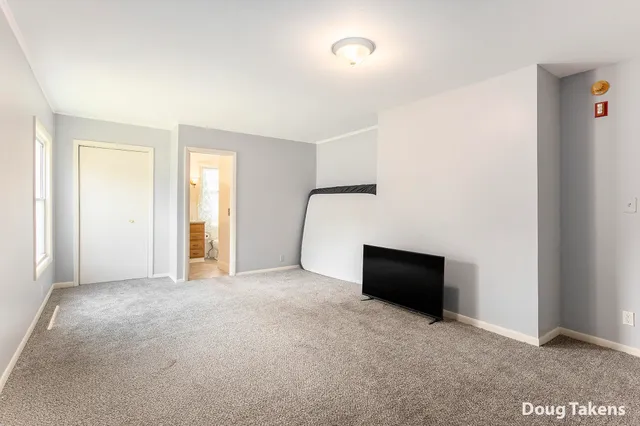 $339,900 | 212 56th Street Southwest, Wyoming, MI 49548