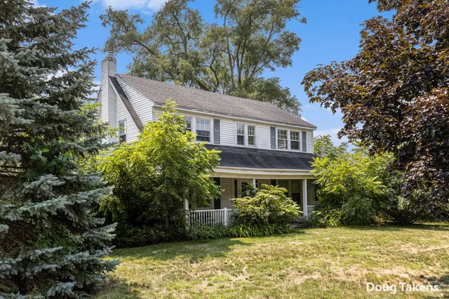 $339,900 | 212 56th Street Southwest, Wyoming, MI 49548