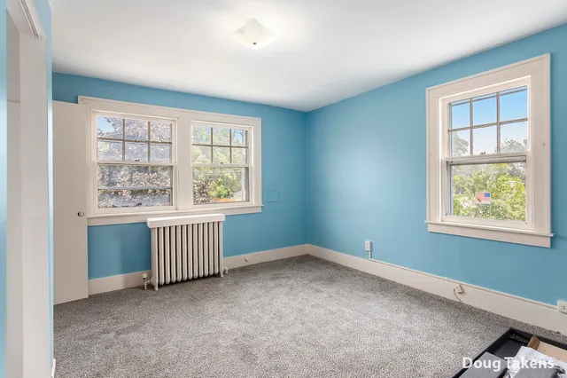 $339,900 | 212 56th Street Southwest, Wyoming, MI 49548