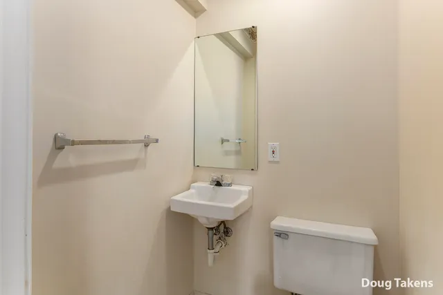 $339,900 | 212 56th Street Southwest, Wyoming, MI 49548