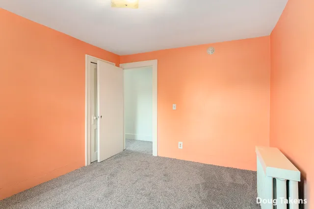 $339,900 | 212 56th Street Southwest, Wyoming, MI 49548