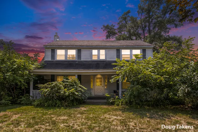 $339,900 | 212 56th Street Southwest, Wyoming, MI 49548