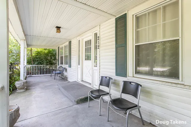 $339,900 | 212 56th Street Southwest, Wyoming, MI 49548