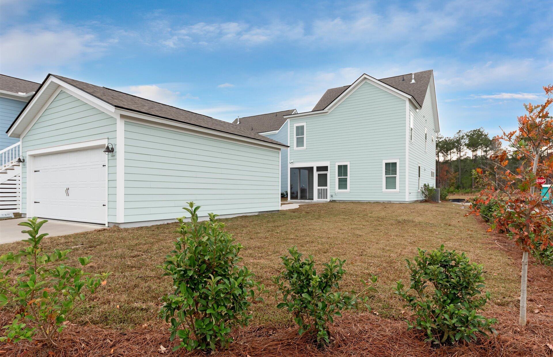 46 Clearblue Loop Summerville, SC 29486 - Photo 2 of 42 Backyard - Garage