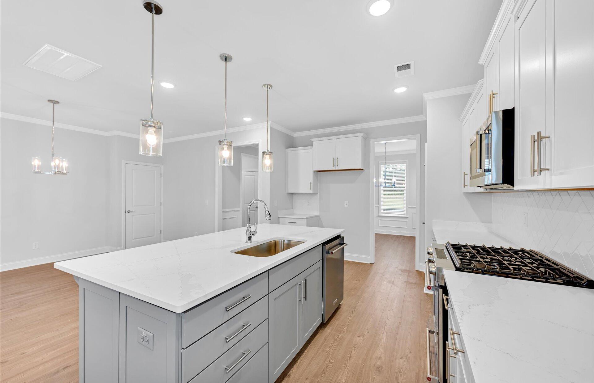 46 Clearblue Loop Summerville, SC 29486 - Photo 5 of 42 Kitchen - Marigold - Elev. 6 - 46 Clearb