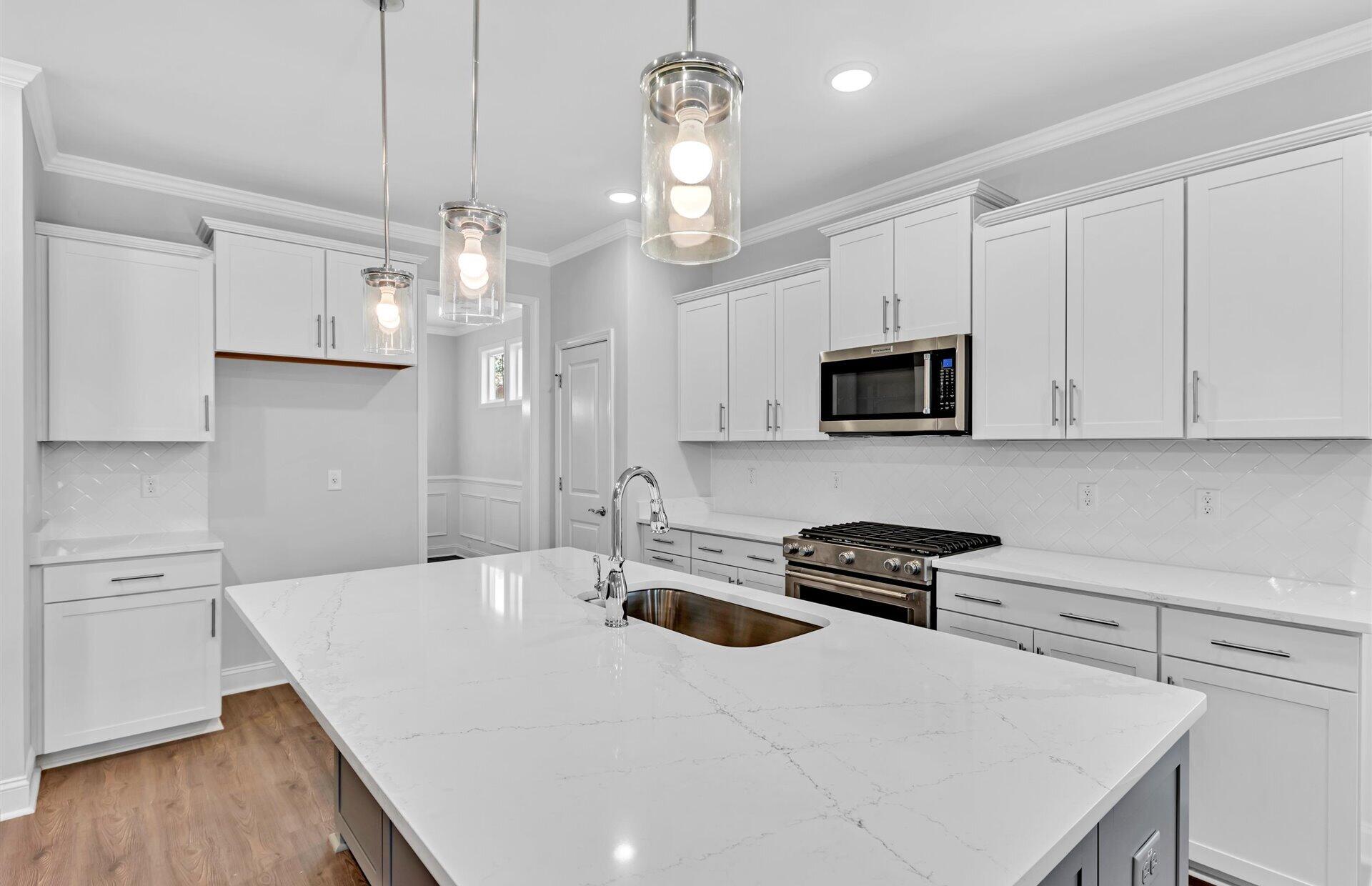 46 Clearblue Loop Summerville, SC 29486 - Photo 6 of 42 Kitchen - Marigold - Elev. 6 - 46 Clear