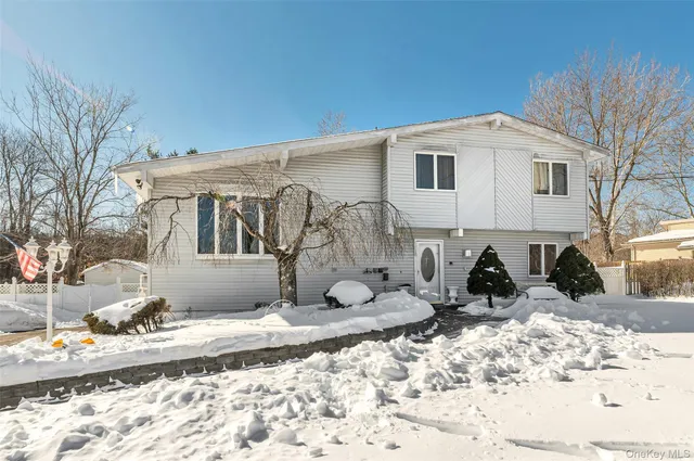 $695,000 | 7 Cherrywood Drive, Goshen, NY 10924