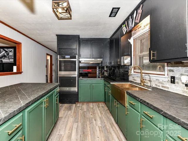 $350,000 | 4500 Matthews-Mint Hill Road, Matthews, NC 28105