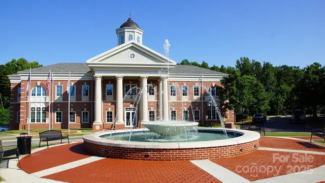 $350,000 | 4500 Matthews-Mint Hill Road, Matthews, NC 28105