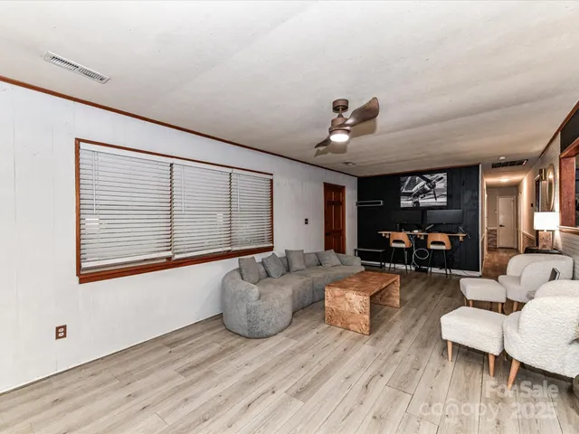 $350,000 | 4500 Matthews-Mint Hill Road, Matthews, NC 28105