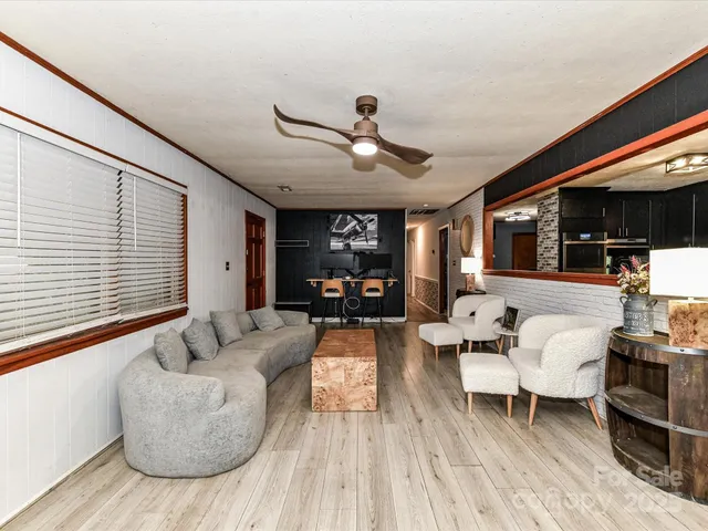 $350,000 | 4500 Matthews-Mint Hill Road, Matthews, NC 28105