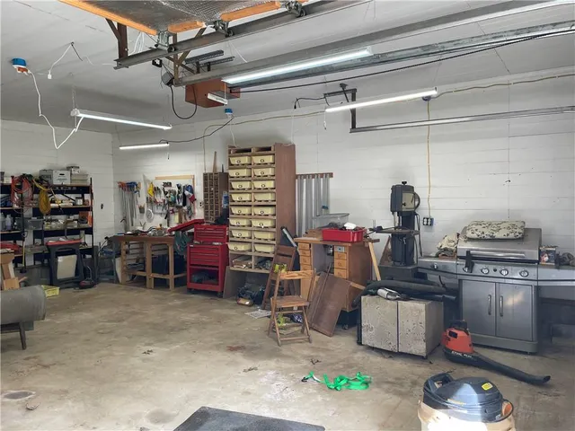 $199,000 | 239 Sleepy Hollow Drive, Franklin, PA 16323