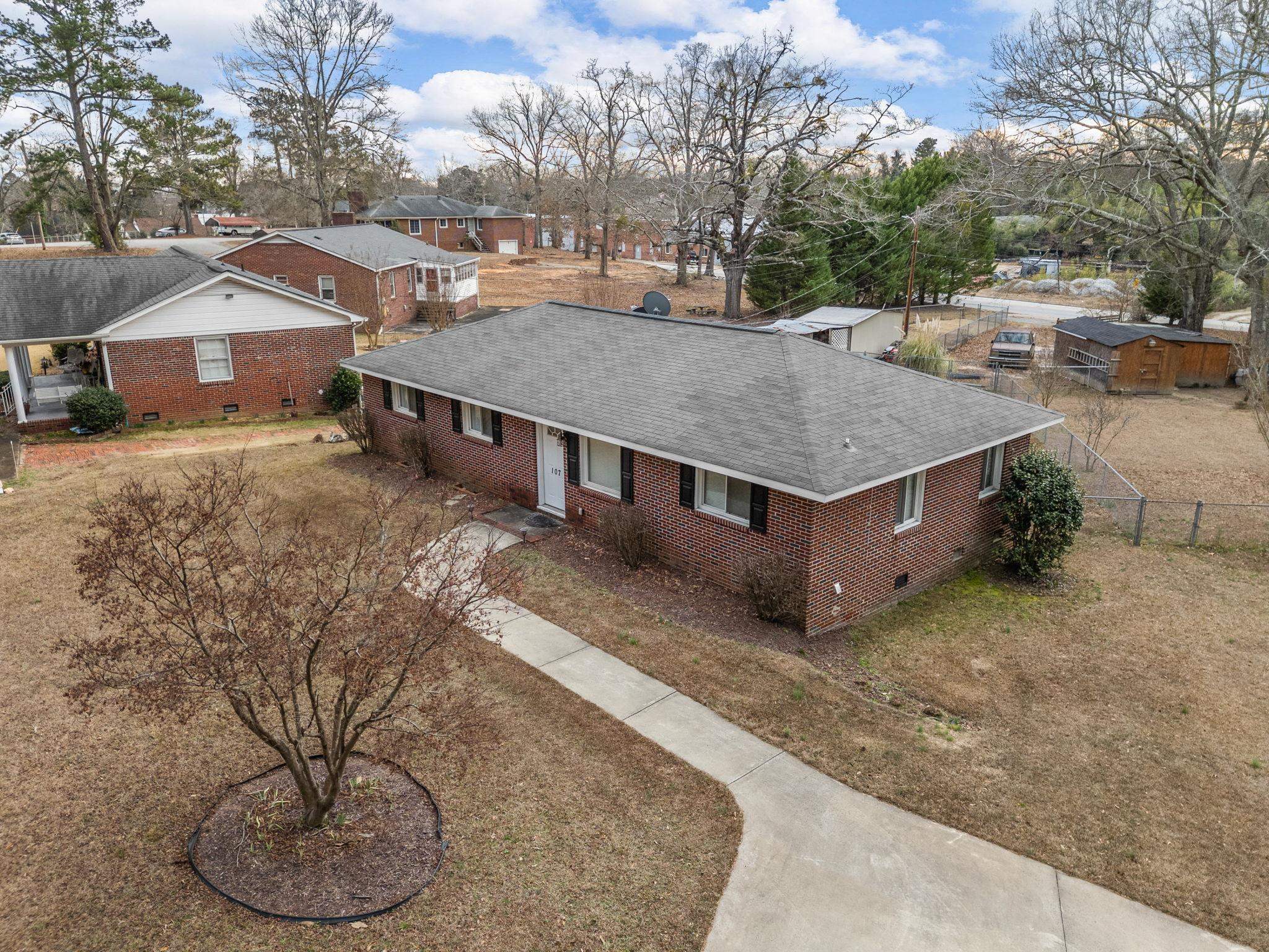 107 Kennedy Circle Union, SC 29379 - Photo 2 of 32