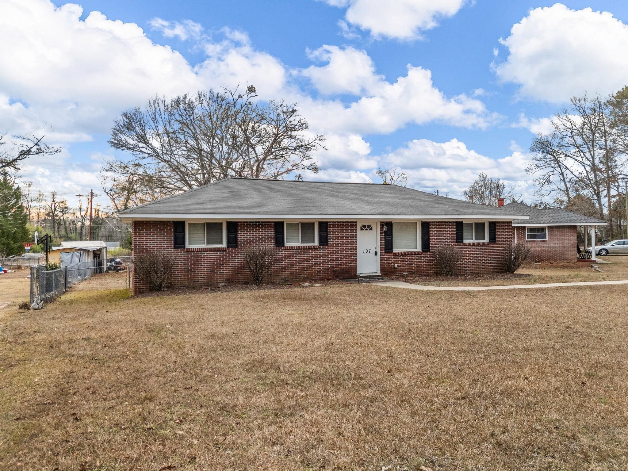 107 Kennedy Circle Union, SC 29379 - Photo 27 of 32