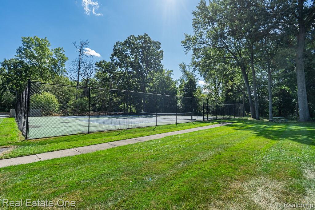 1312 Brook Lane Rochester Hills, MI 48306 - Photo 22 of 22