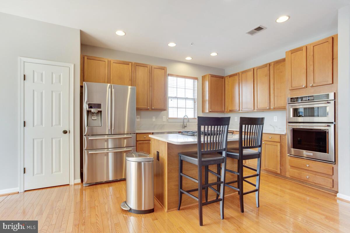 73 Two Rivers Drive Edgewater, MD 21037 - Photo 10 of 35 Kitchen with Hardwood Floors