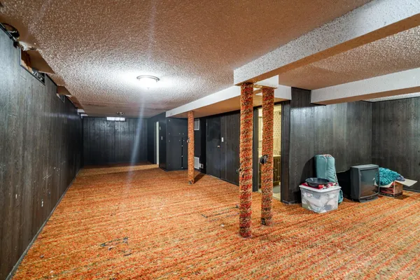 $130,000 | 1310 North Lakeview Drive, Derby, KS 67037