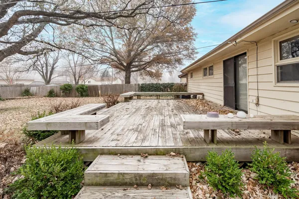 $130,000 | 1310 North Lakeview Drive, Derby, KS 67037