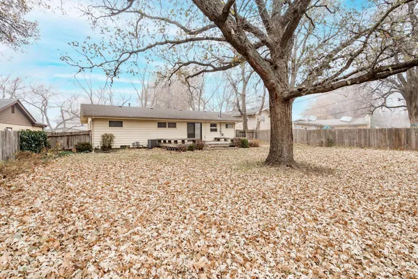 $130,000 | 1310 North Lakeview Drive, Derby, KS 67037