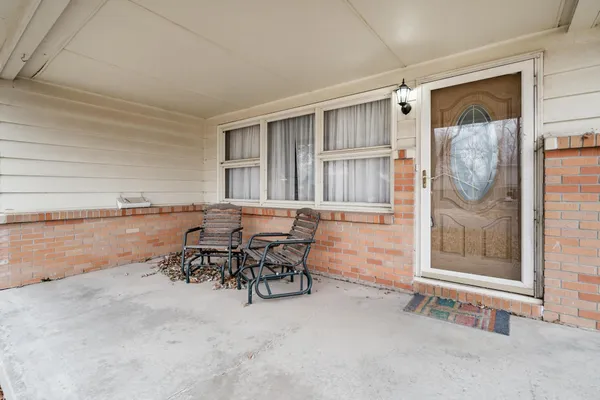 $130,000 | 1310 North Lakeview Drive, Derby, KS 67037