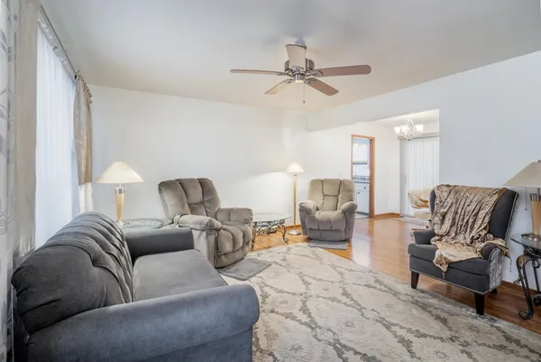 $130,000 | 1310 North Lakeview Drive, Derby, KS 67037