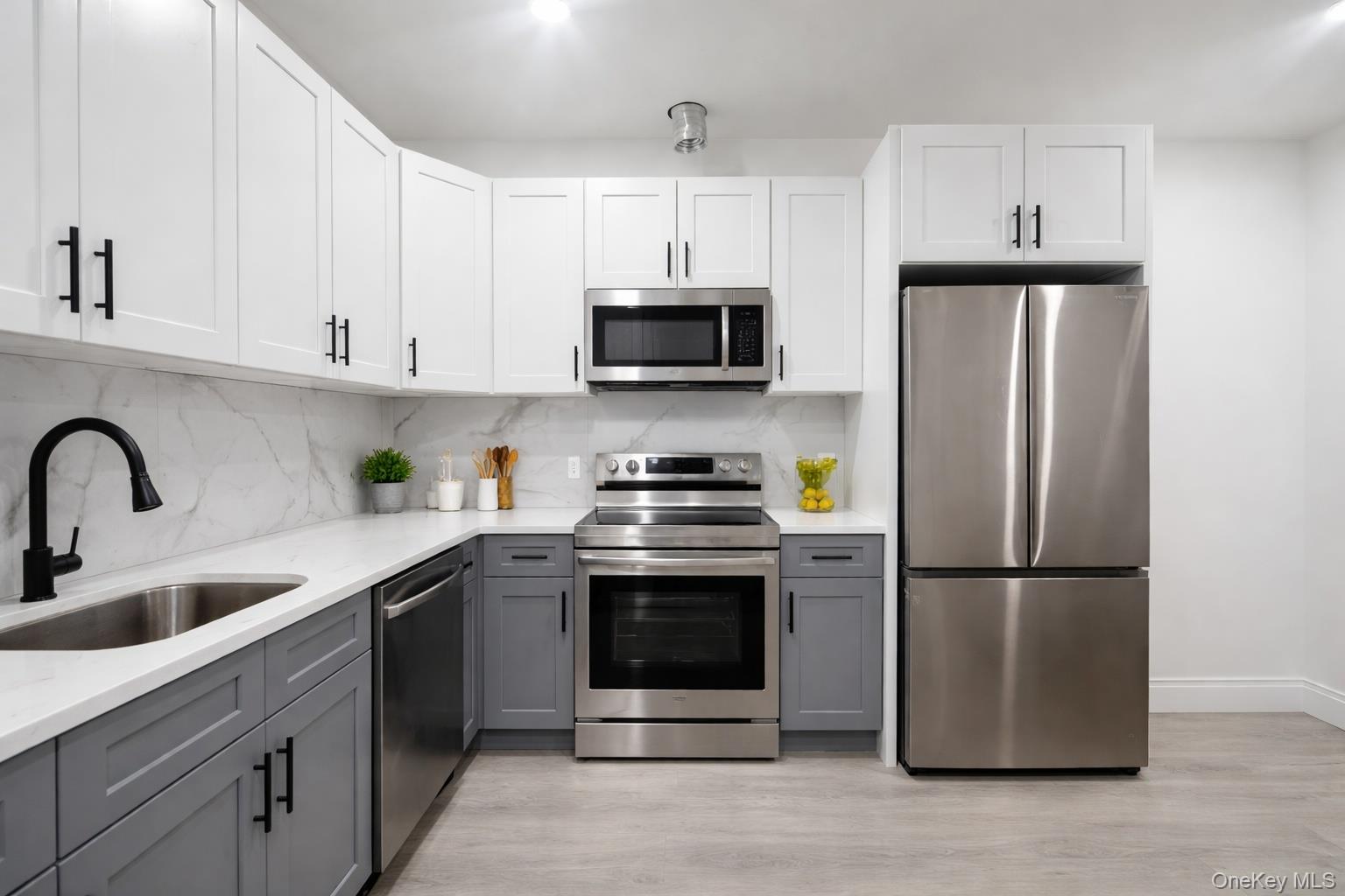 92-09 88th Avenue Queens, NY 11421 - Photo 17 of 37
