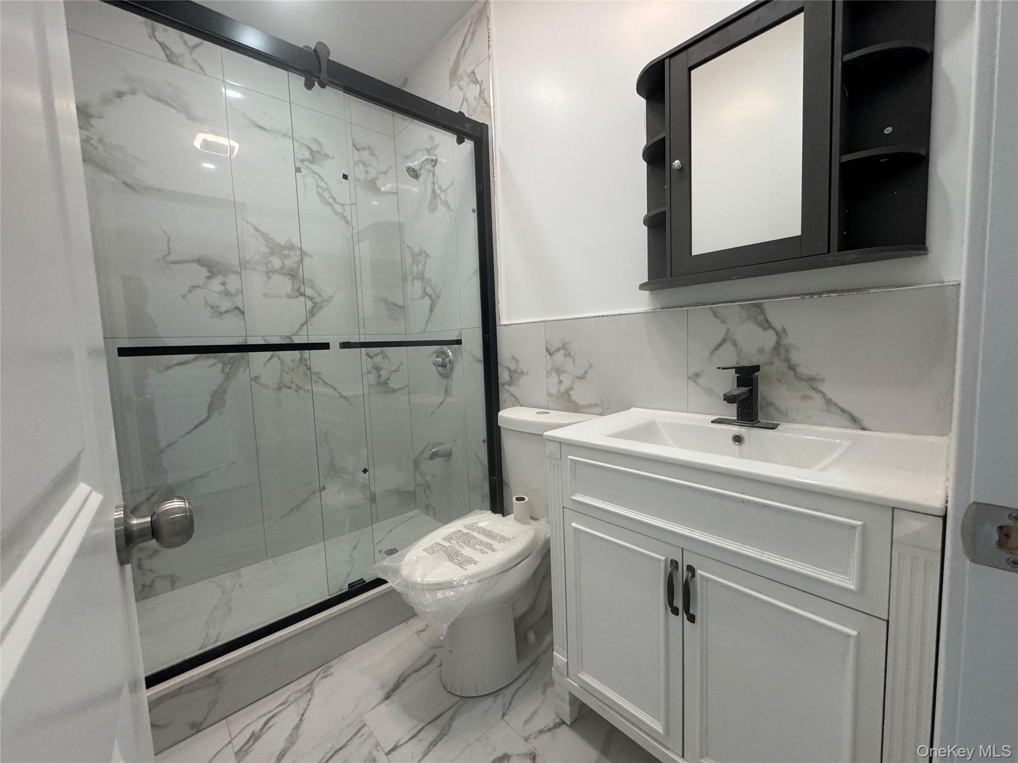 92-09 88th Avenue Queens, NY 11421 - Photo 19 of 37