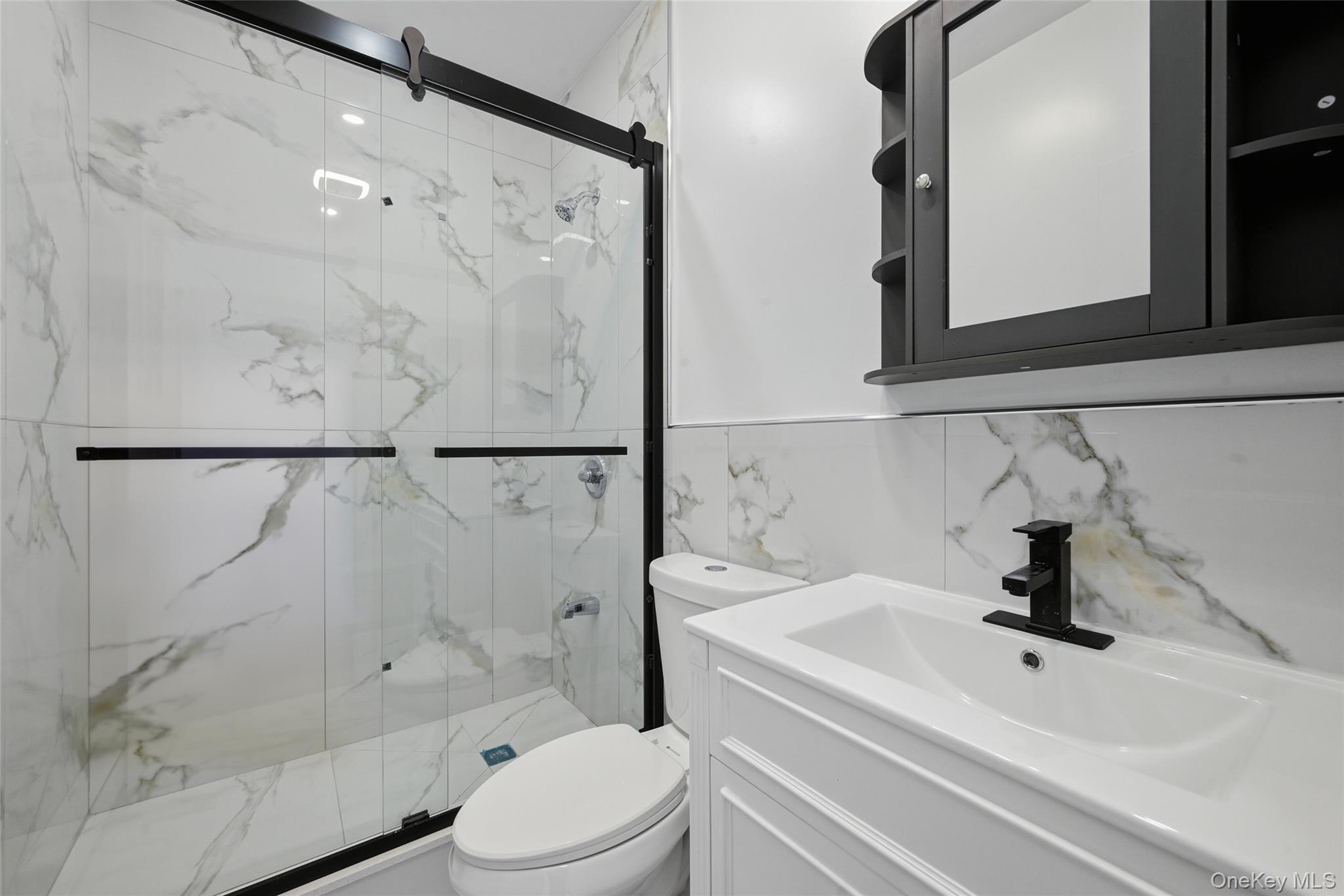 92-09 88th Avenue Queens, NY 11421 - Photo 24 of 37