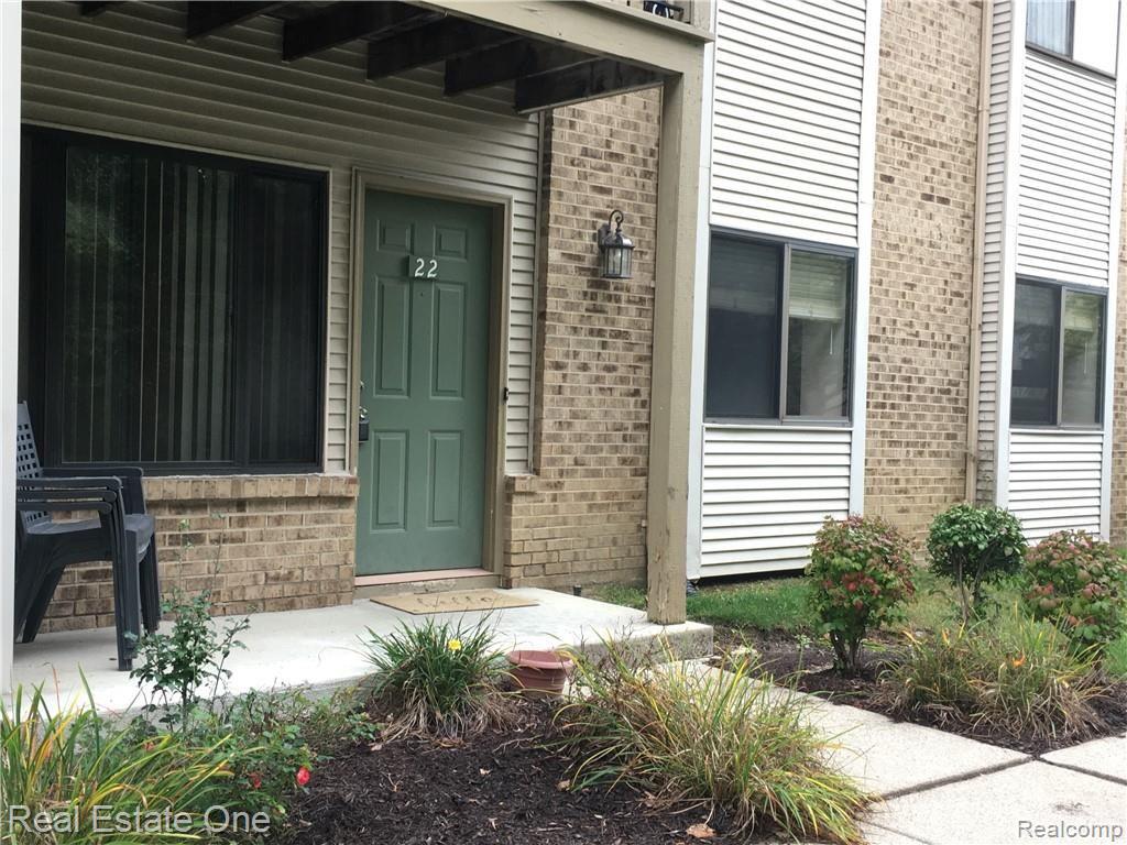 24060 Middlebelt Road, Unit 22 Farmington Hills, MI 48336 - Photo 1 of 15