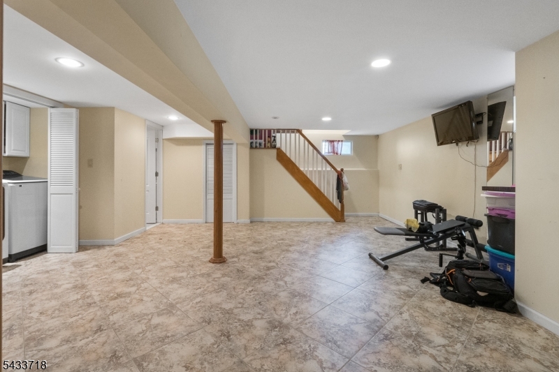 13 Ogden Road Belleville, NJ 07109 - Photo 32 of 42