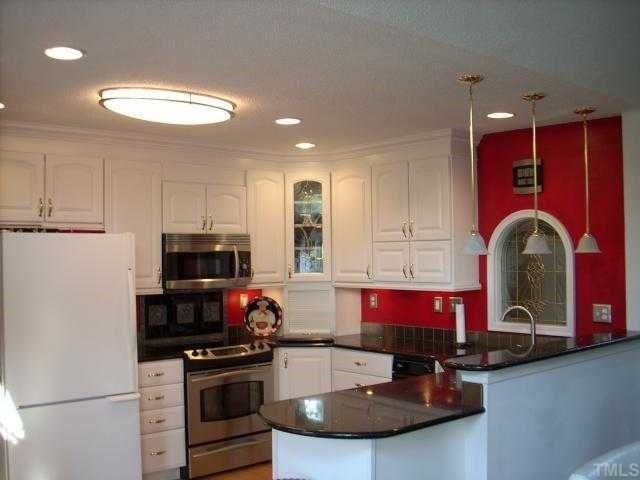 300 Polenta Road Smithfield, NC 27577 - Photo 2 of 11 Kitchen