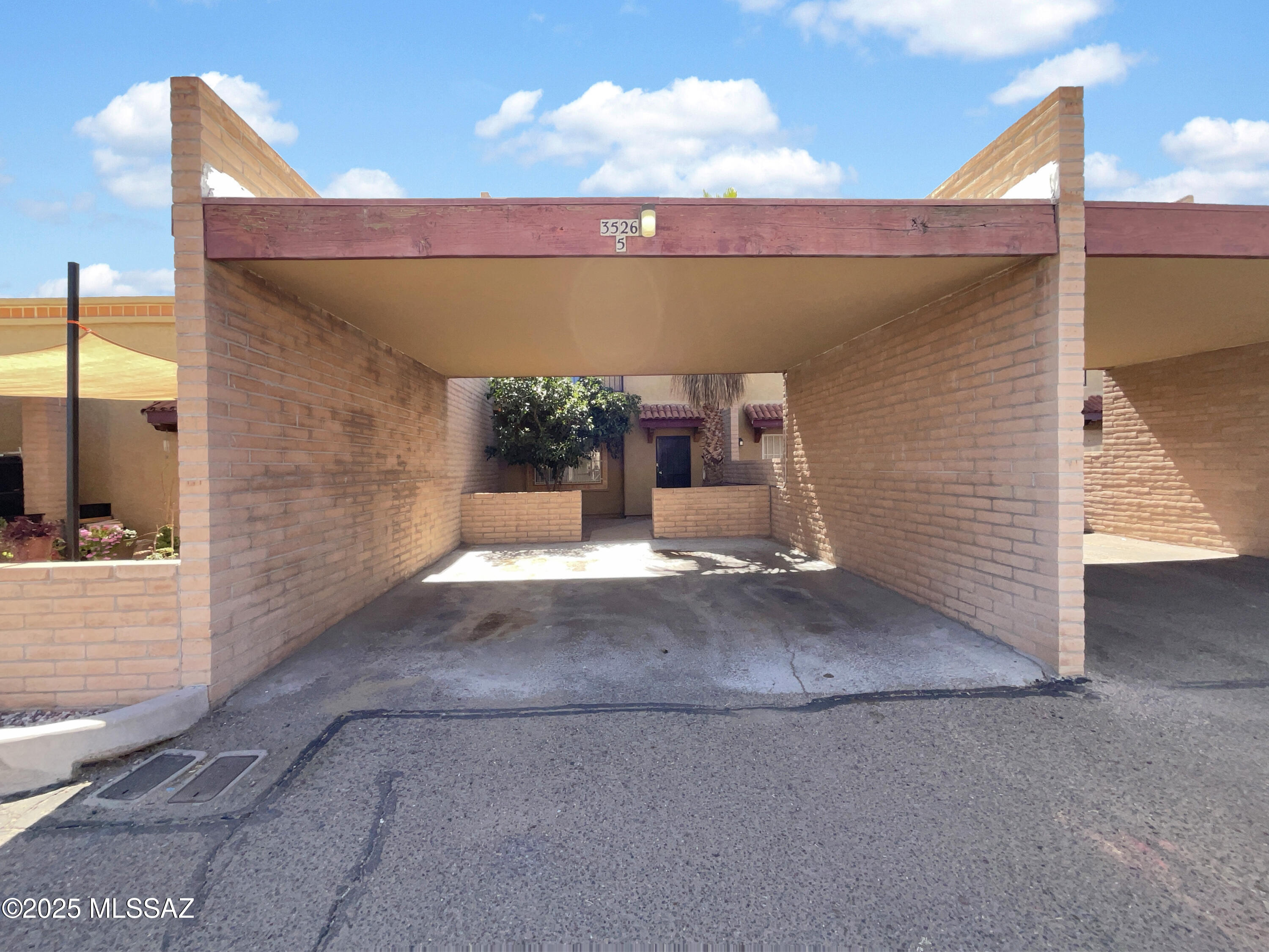 3526 South Mission Road, Unit 5 Tucson, AZ 85713 - Photo 8 of 23