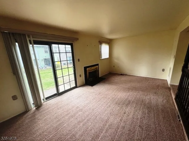 $300,000 | 44 Wood Duck Court, Hackettstown, NJ 07840