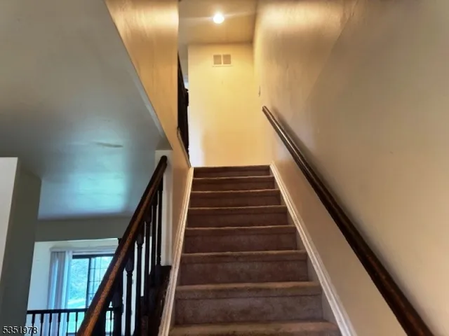 $300,000 | 44 Wood Duck Court, Hackettstown, NJ 07840