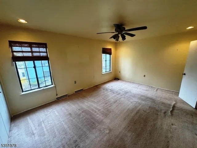 $300,000 | 44 Wood Duck Court, Hackettstown, NJ 07840