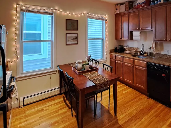 $6,000 | 143 Hillside Street, Unit 2, Boston, MA 02120
