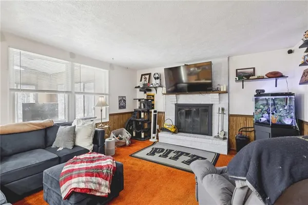 $274,900 | 114 Tangleview Drive, White Oak, PA 15131