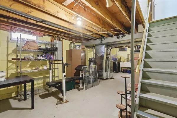 $274,900 | 114 Tangleview Drive, White Oak, PA 15131