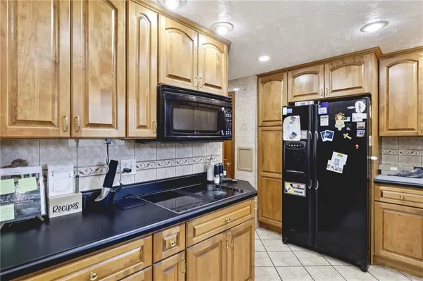 $274,900 | 114 Tangleview Drive, White Oak, PA 15131