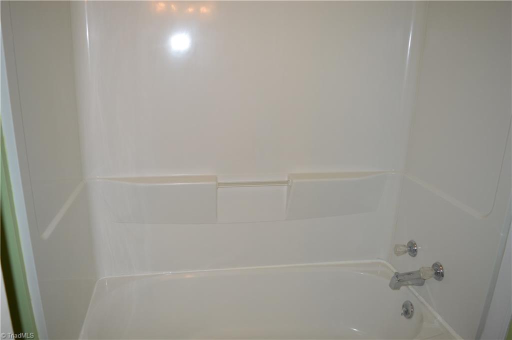 632 Riverside Drive Eden, NC 27288 - Photo 8 of 17 Gallery Image 8