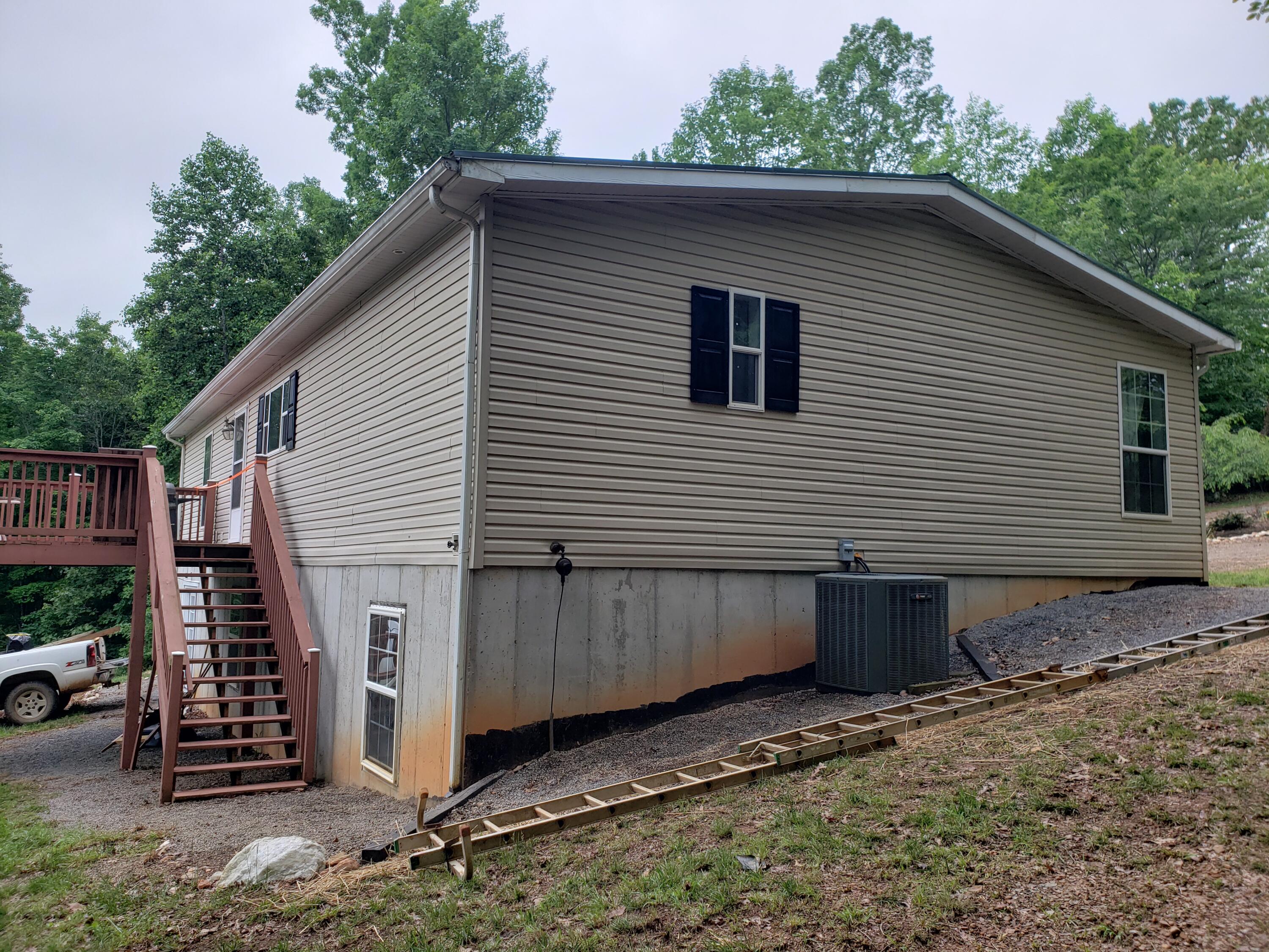 1227 Peaceful Ridge Road Huddleston, VA 24104 - Photo 4 of 59 Left side & rear