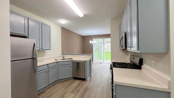 $2,399 | 17050 78th Place North, Maple Grove, MN 55311