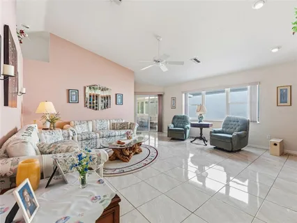$297,000 | 1007 La Bamba Court, Spring Hill, FL 34608