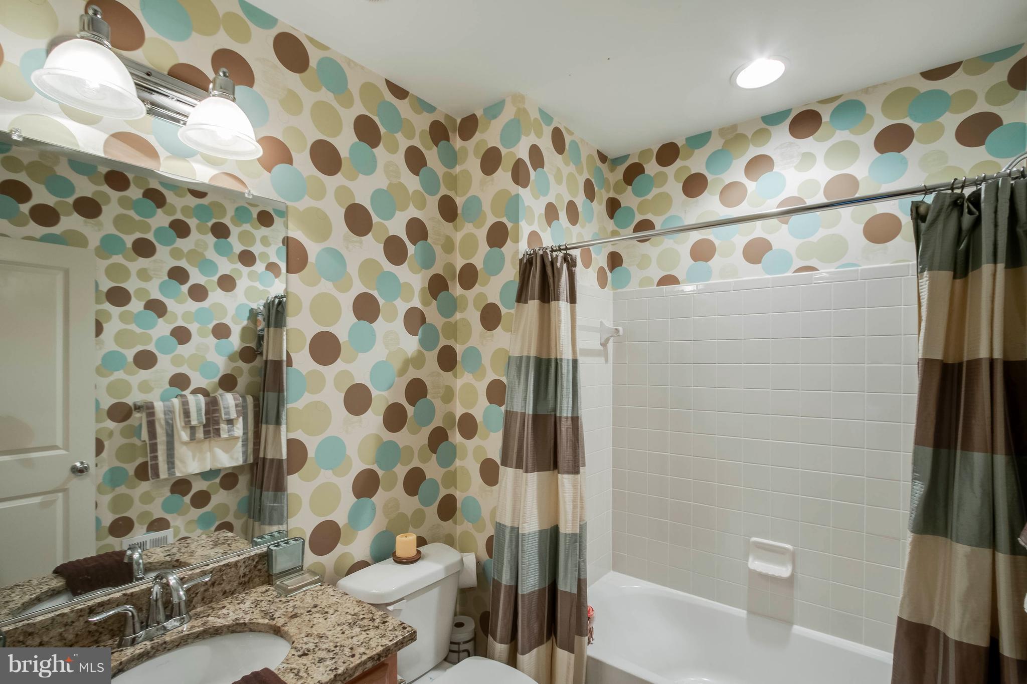23 Short Branch Road Stafford, VA 22556 - Photo 21 of 30 Upper level hall bath