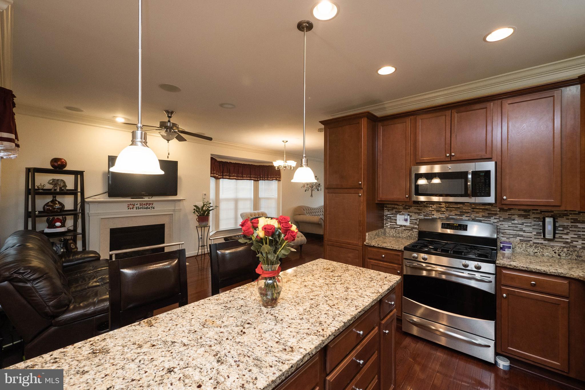 23 Short Branch Road Stafford, VA 22556 - Photo 8 of 30 Beautiful cabinets & countertops