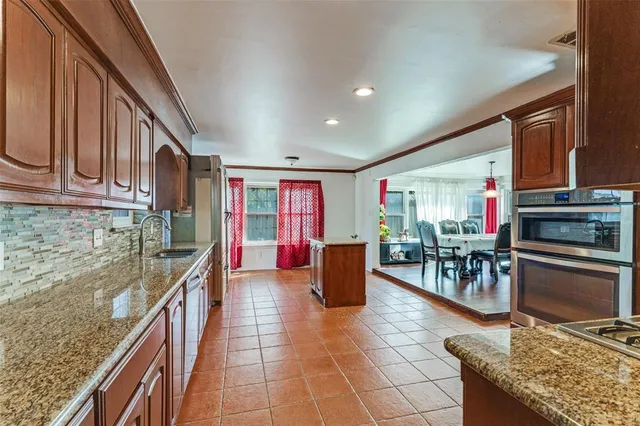 $449,900 | 3844 Diamond Loch West, North Richland Hills, TX 76180